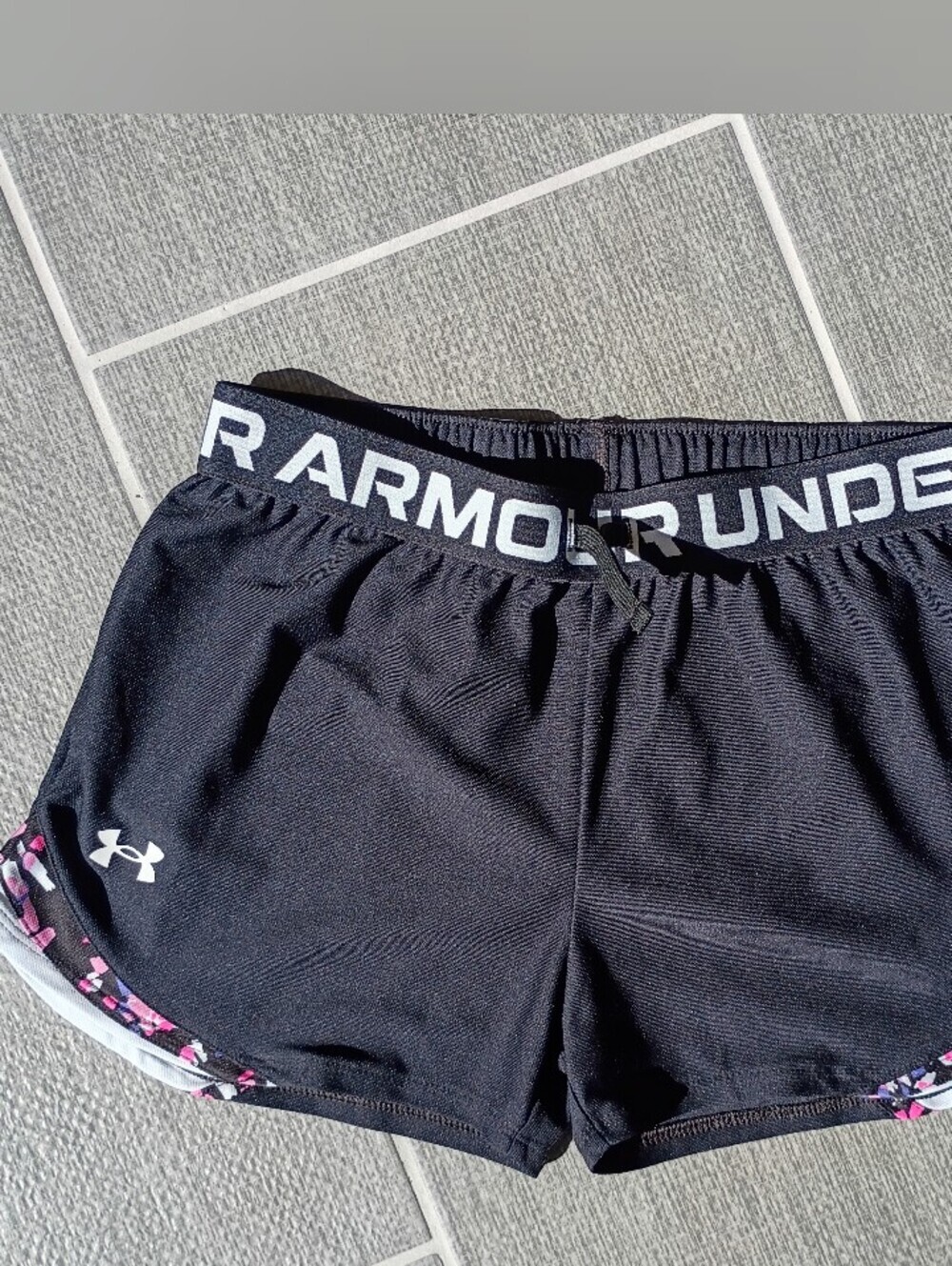 Under Armour Athletic Women's Shorts Black/Milticolor Hem Y Lg